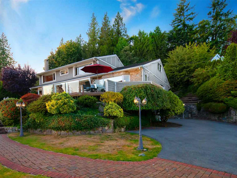 3197 Benbow Road, West Vancouver BC V7V 3E1