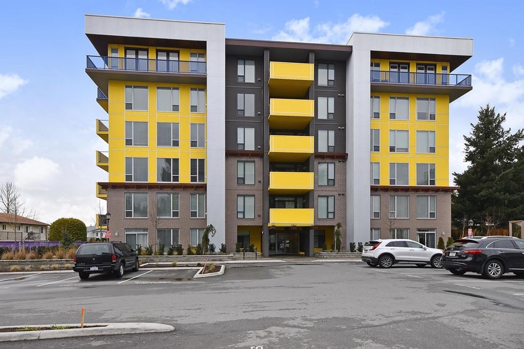 203-2555 Ware St  