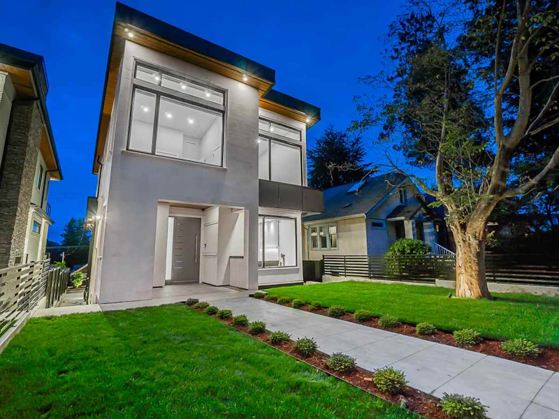 4848 Blenheim Street, Vancouver BC V6L 3A7