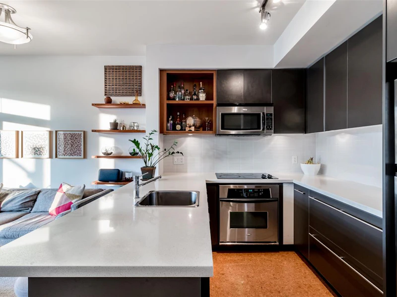 315 - 2828 Main Street, Vancouver BC V5T 3G2