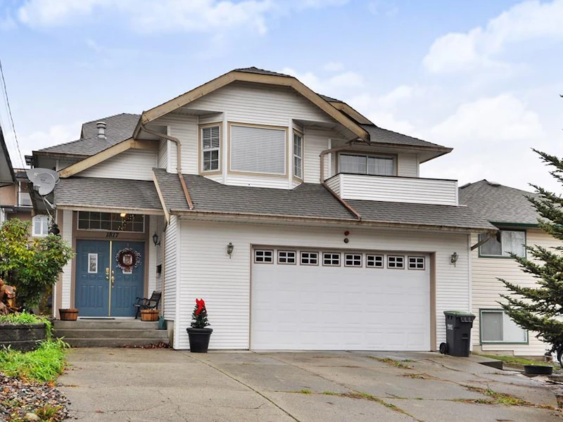 1817 Harbour Street, Port Coquitlam BC V3C 1A4