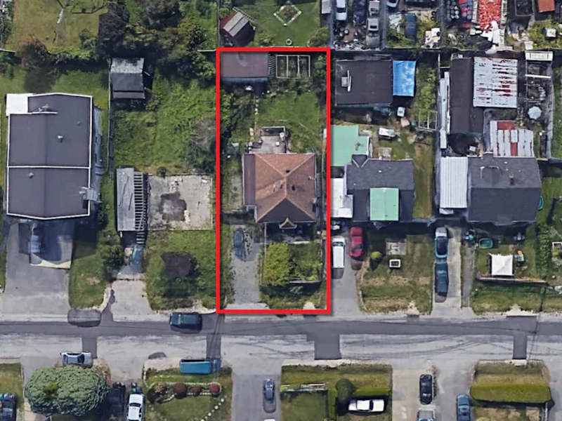 12712 112b Avenue, Surrey BC V3V 3L6