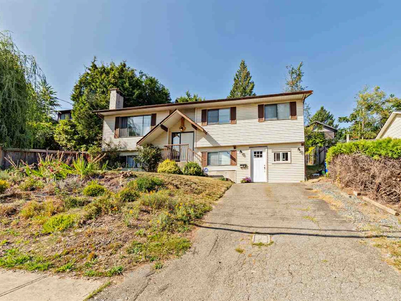 32565 14th Avenue, Mission BC V2V 2N8