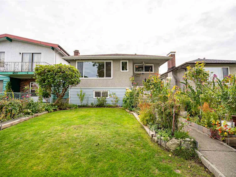 3544 E 28th Avenue, Vancouver BC V5R 1T5