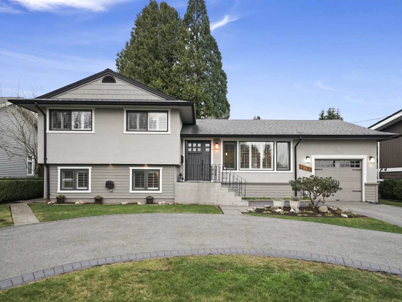 13751 Blackburn Avenue, Surrey BC V4B 2Z1