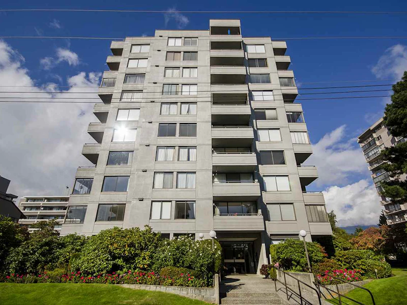 401 - 1341 Clyde Avenue, West Vancouver BC V7T 1E8