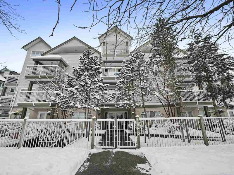 302 - 1883 E 10th Avenue, Vancouver BC V5N 1X8