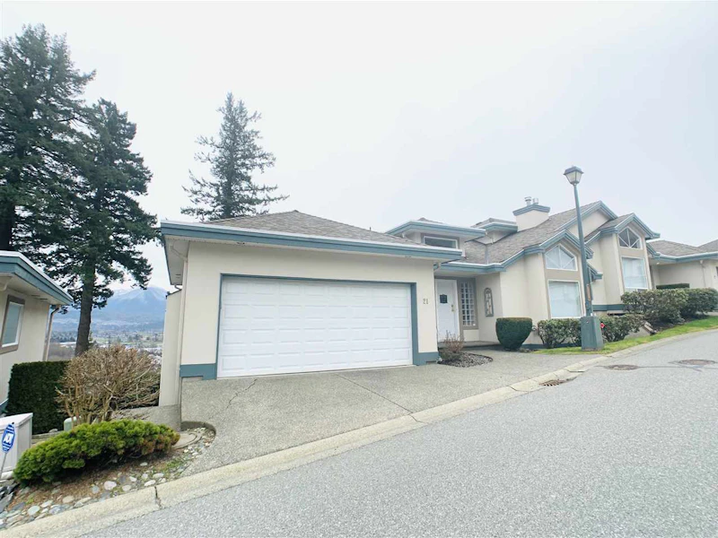 21 - 8590 Sunrise Drive, Chilliwack BC V2R 3Z4