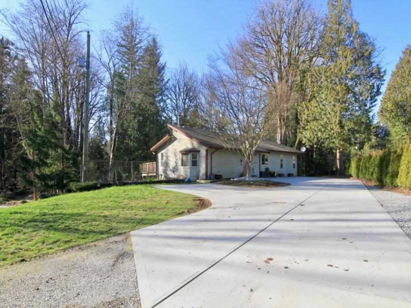 23996 Fern Crescent, Maple Ridge BC V4R 2R7