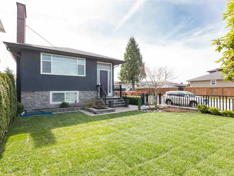 4804 Frances Street, Burnaby BC V5C 2S4