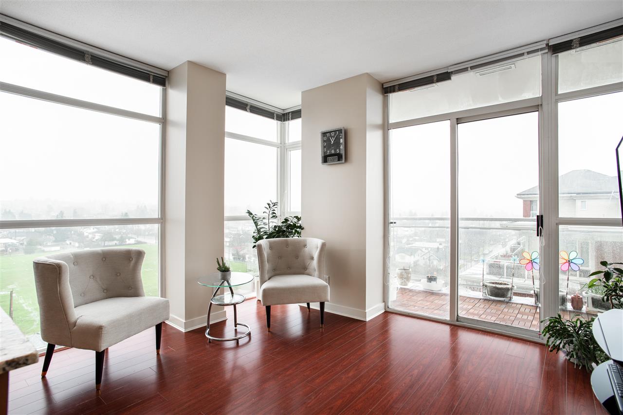 854-1483 E King Edward Ave  