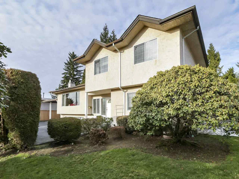 7939 Burnlake Drive, Burnaby BC V5A 2G2