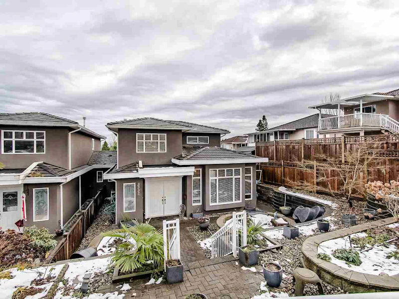 3332 Douglas Road, Burnaby BC V5G 3N9