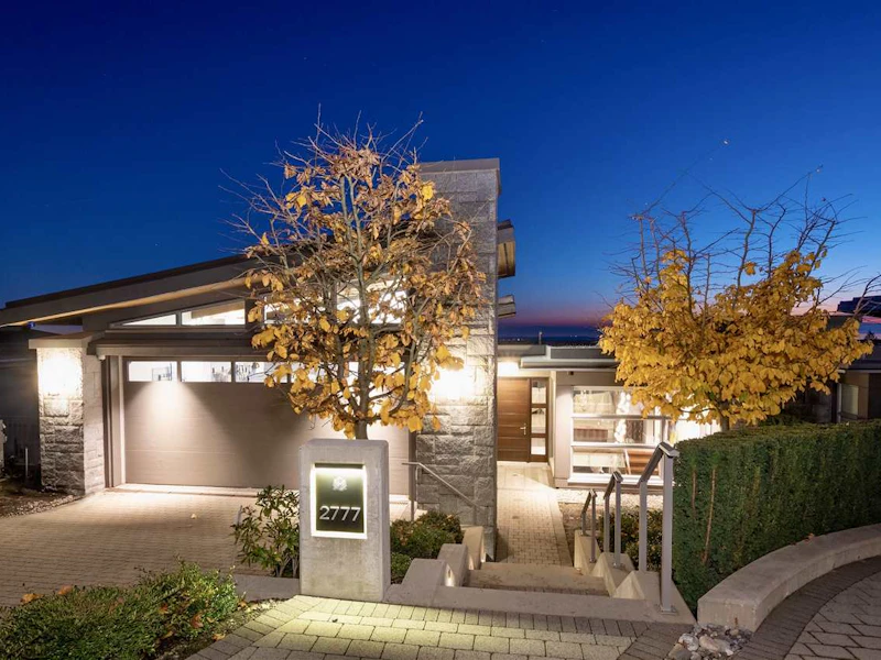 2777 Highview Place, West Vancouver BC