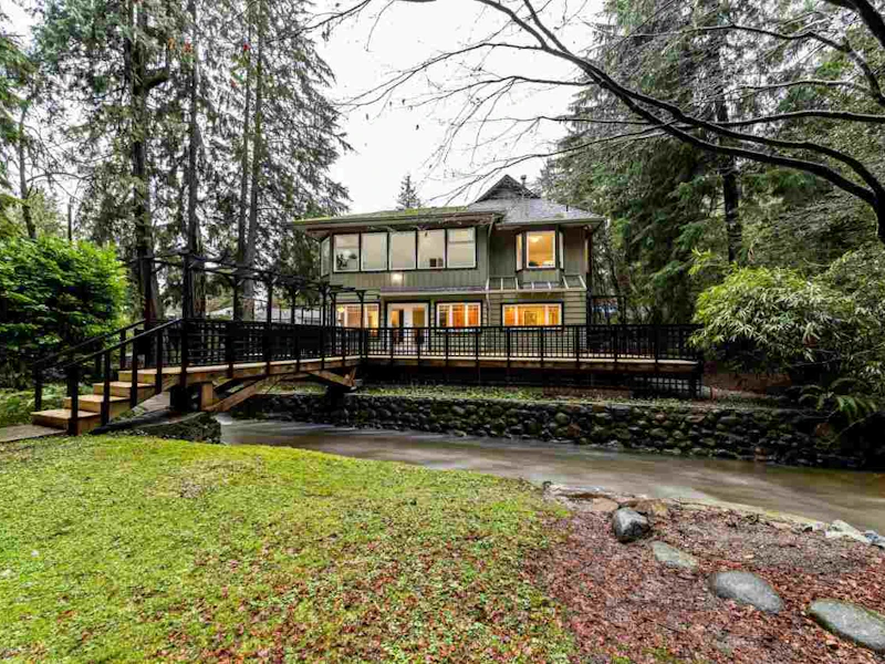 3890 Emerald Drive, North Vancouver BC V7R 3B8