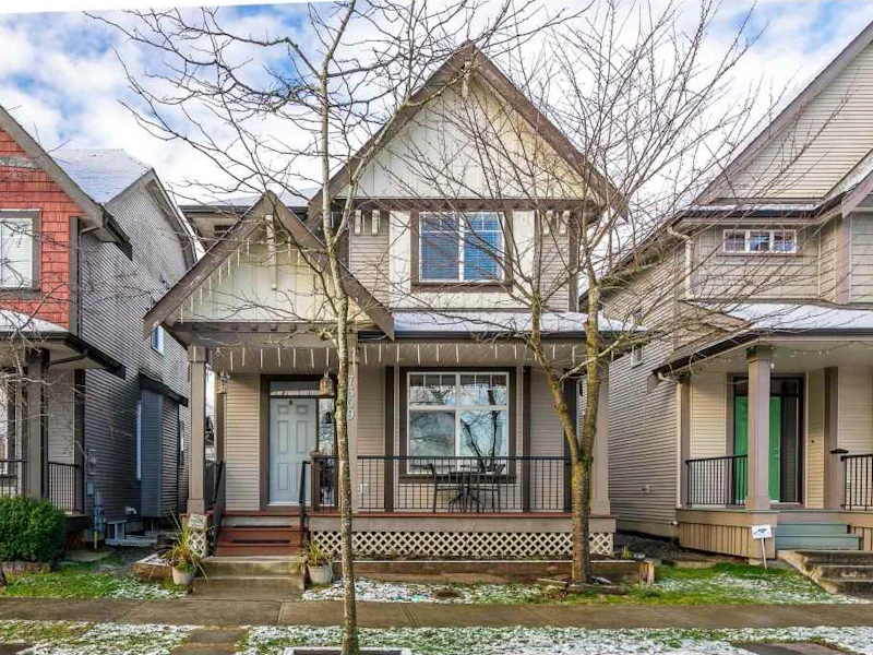 7309 192a Street, Surrey BC V4N 5Y4