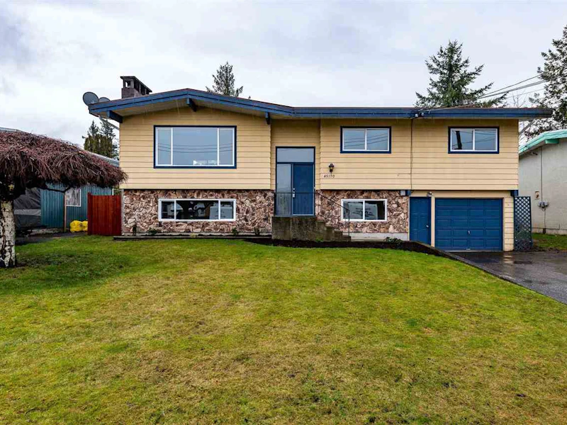 45170 Oliver Crescent, Chilliwack BC V2R 2J9