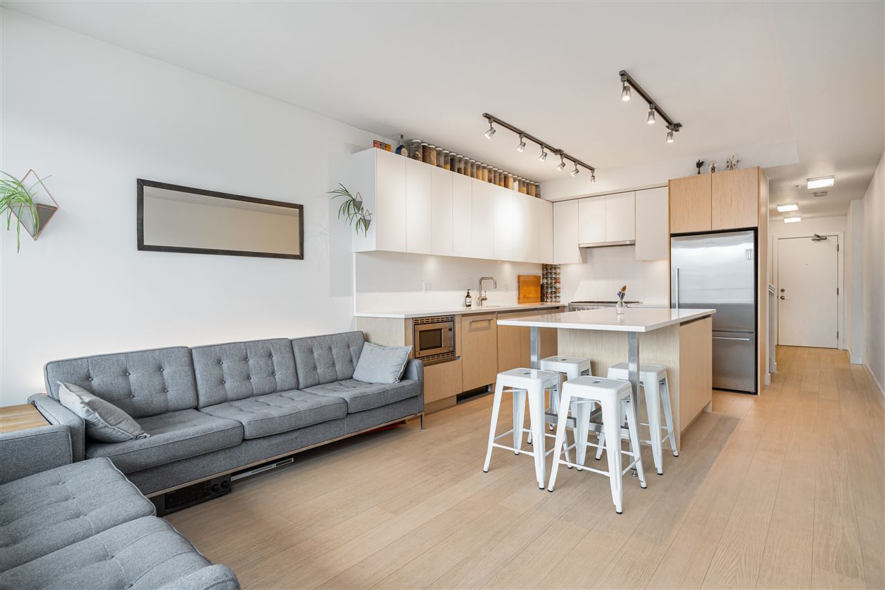 212-2141 E Hastings St  