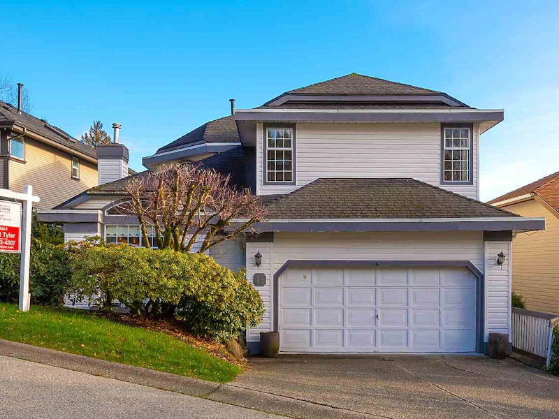 18 Parkwood Place, Port Moody BC V3H 4K7