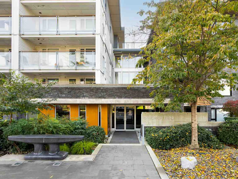 403 - 221 E 3rd Street, North Vancouver BC