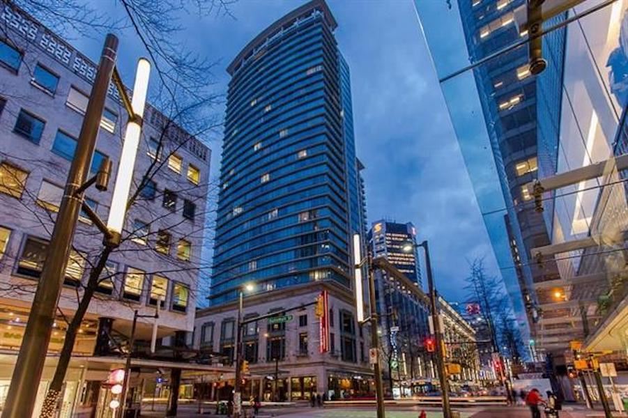 1815-610 Granville St  