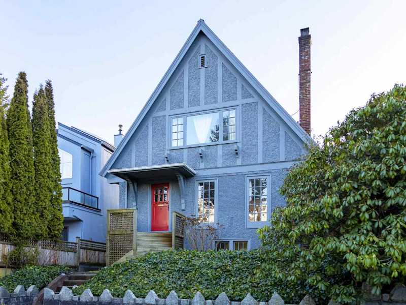 4228 W 10th Avenue, Vancouver BC V6R 2H4