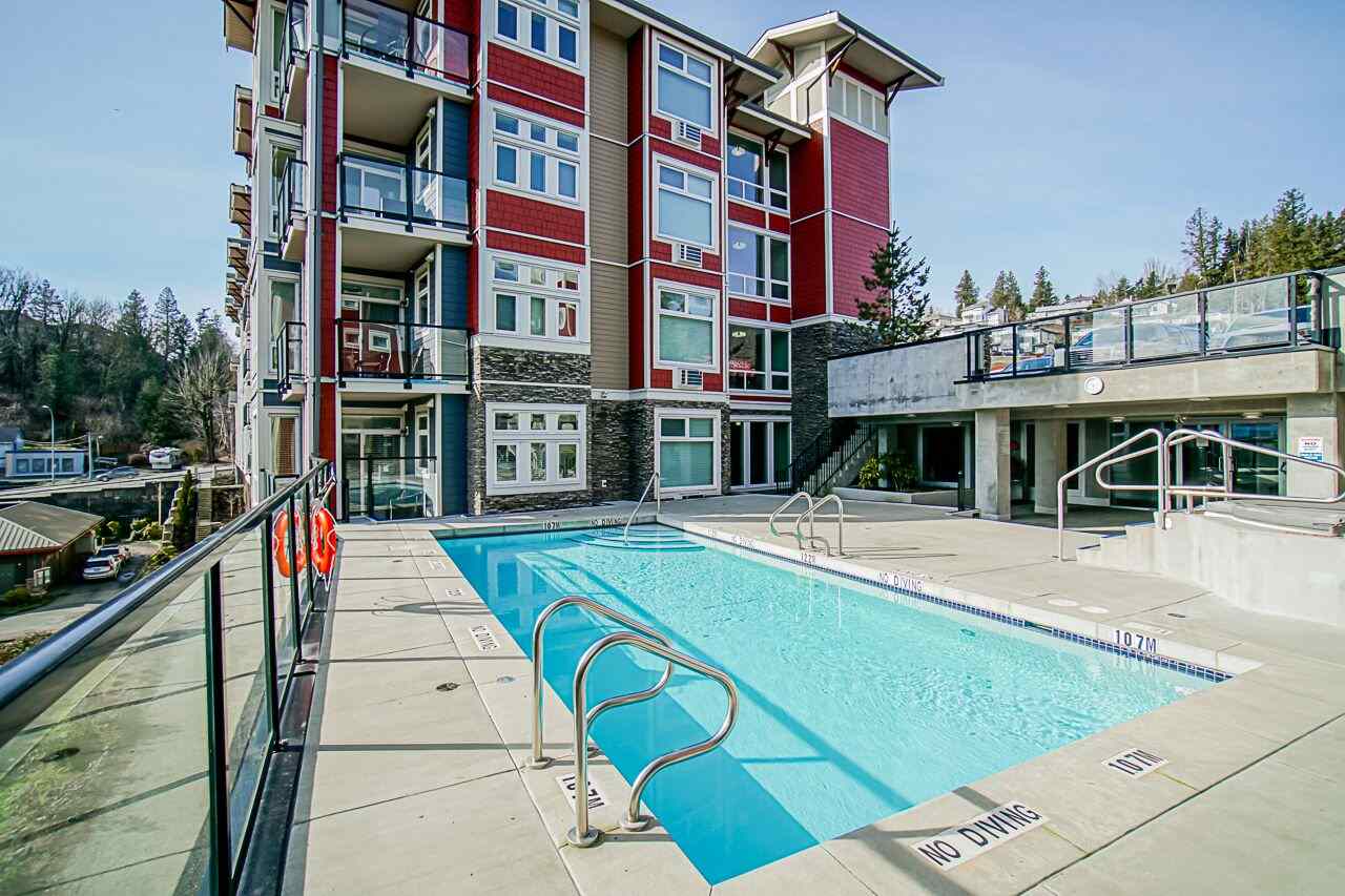 411-2242 Whatcom Rd  