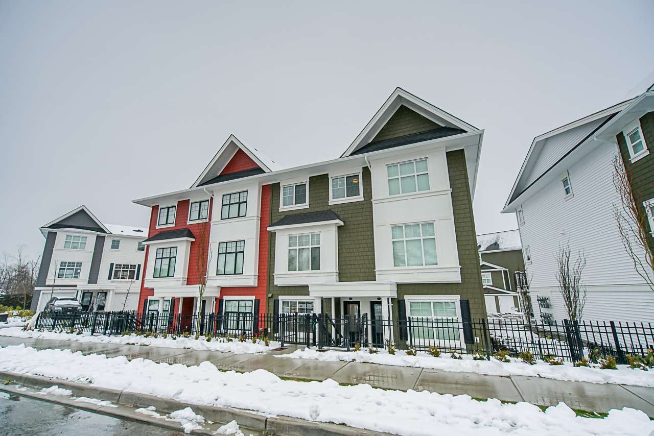 88-27735 Roundhouse Dr  