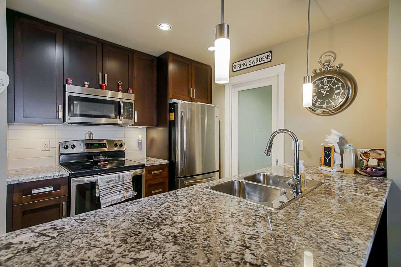 203-2238 Whatcom Rd  