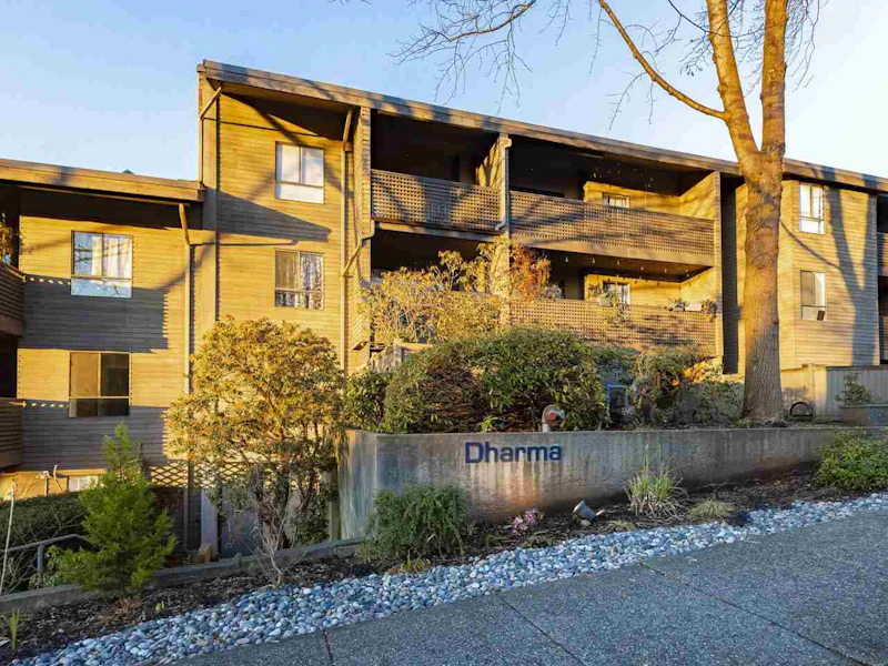 207 - 1549 Kitchener Street, Vancouver BC V5L 2V8