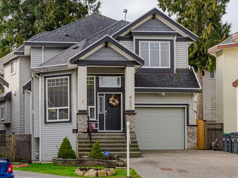 6423 137a Street, Surrey BC V3W 1S6