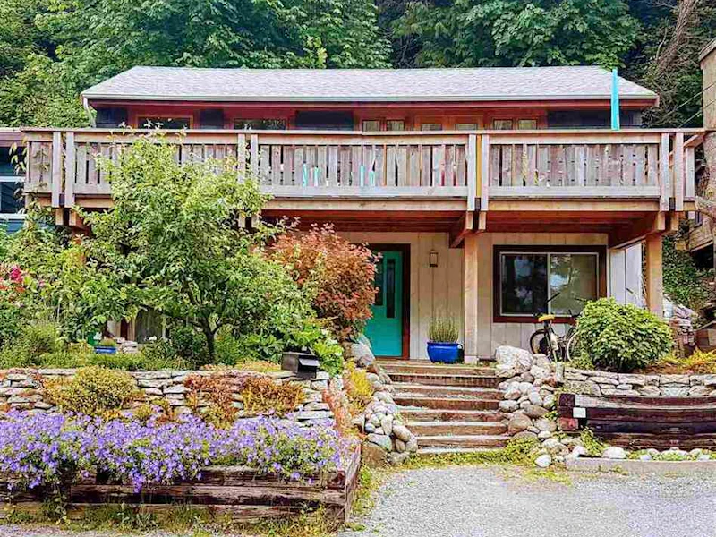 2558 Bayview Street, Surrey BC V4A 2Z4