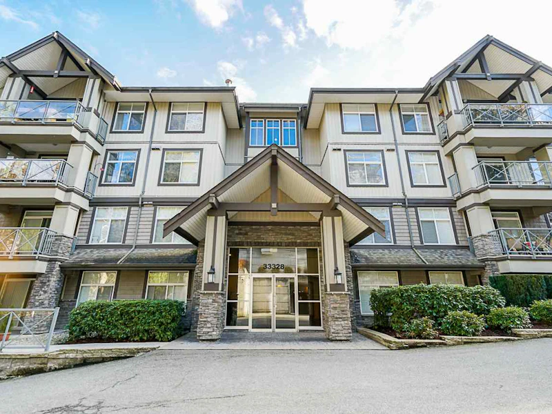 207 - 33328 E Bourquin Crescent, Abbotsford BC V2S 1Y1
