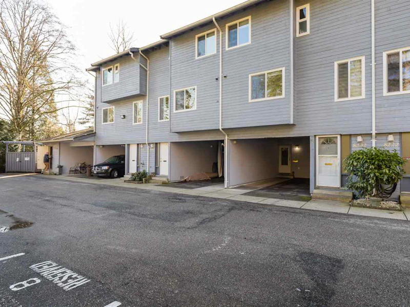 8242 Elkwood Place, Burnaby BC V5A 3V4