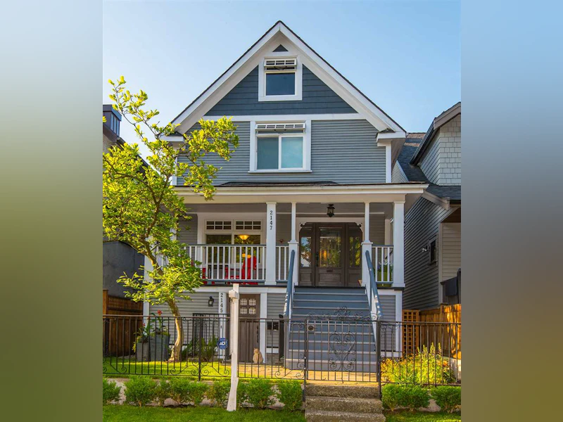 2147 E Pender Street, Vancouver BC V5L 1X3