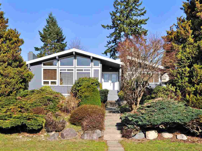 4255 Boxer Street, Burnaby BC V5J 2W1