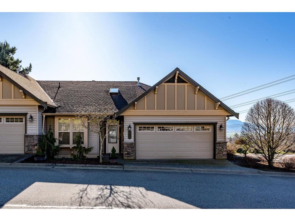 1-2842 Whatcom Rd  