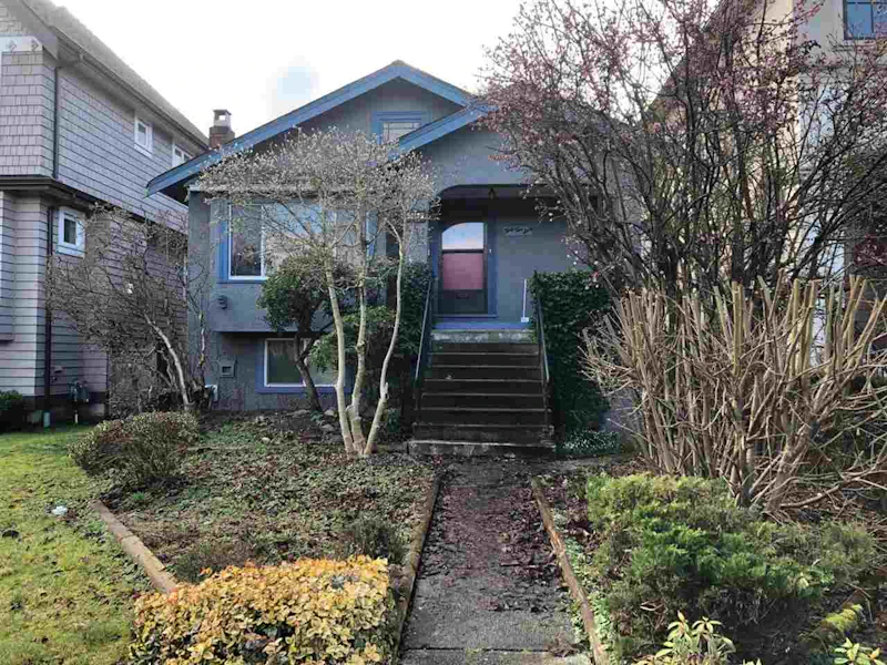 3460 W 12th Avenue, Vancouver BC V6R 2N1
