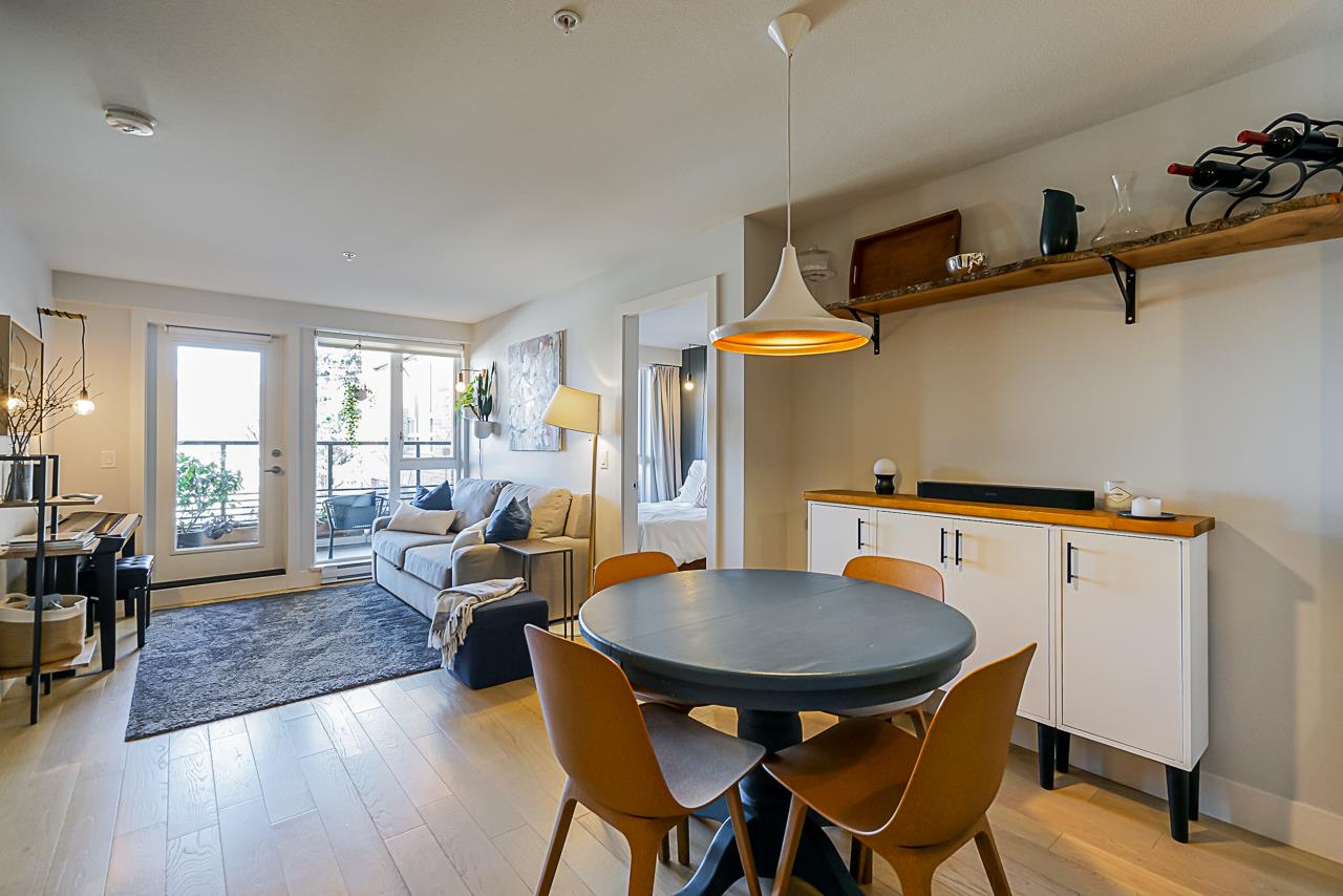 413-2477 Carolina St  