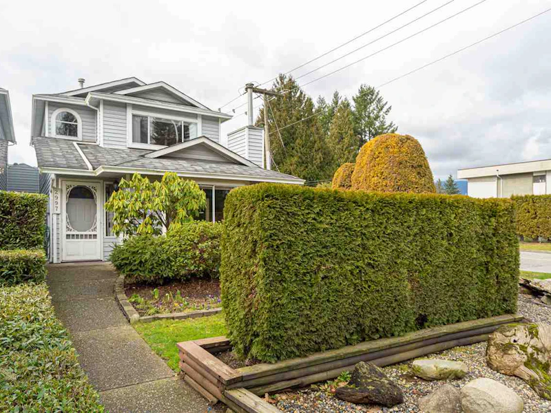 2997 Coast Meridian Road, Port Coquitlam BC V3B 3M7