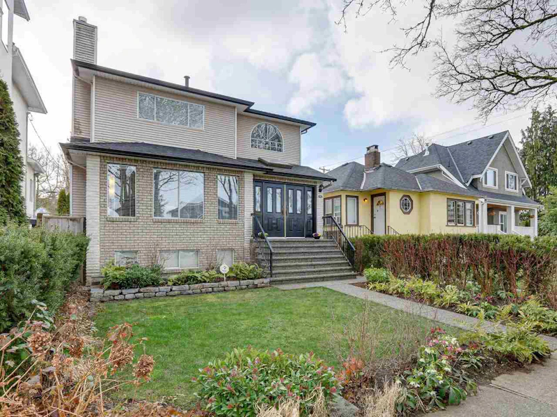 1 - 86 W 21st Avenue, Vancouver BC V5Y 2C9
