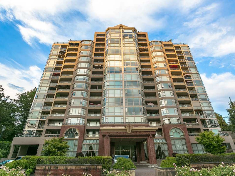 411 - 1327 E Keith Road, North Vancouver BC V7J 3T5