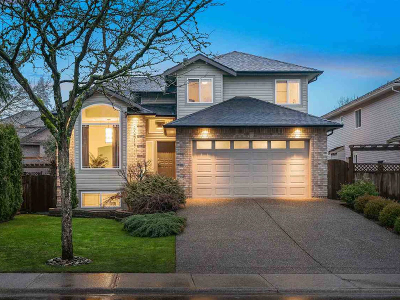 9271 206b Street, Langley BC V1M 2W9