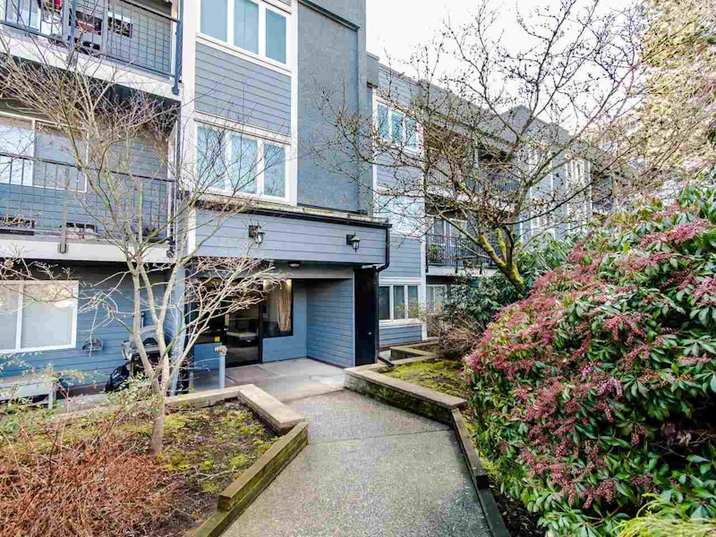 102 - 1122 King Albert Avenue, Coquitlam BC V3J 1X7