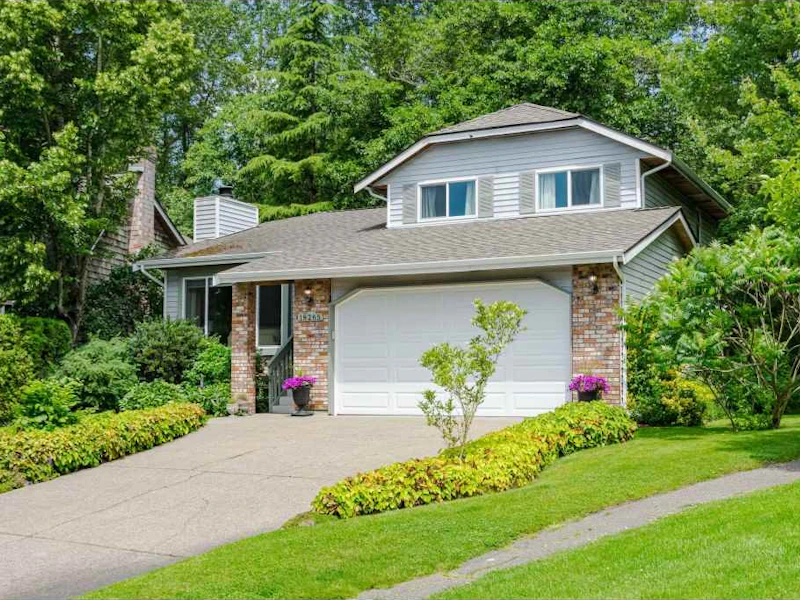 18265 57a Avenue, Surrey BC V3S 6E6