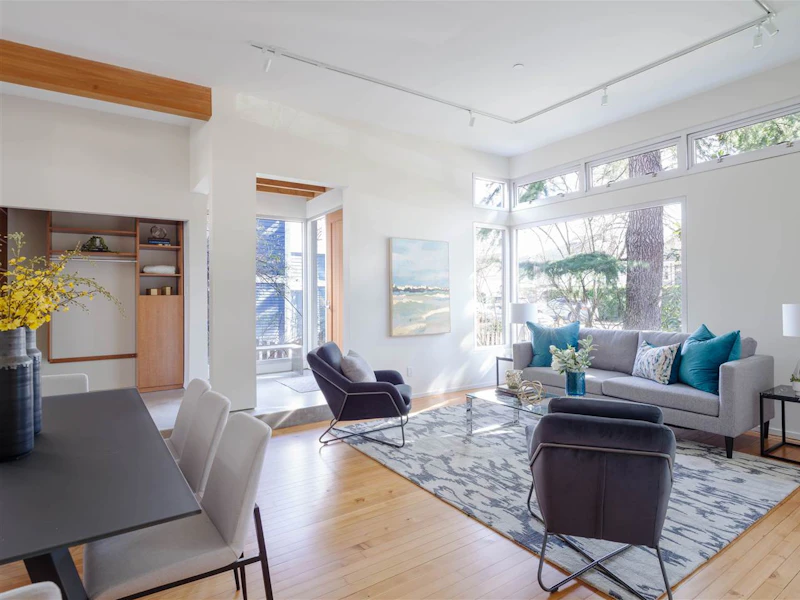 455 E 17th Avenue, Vancouver BC V5V 1B2