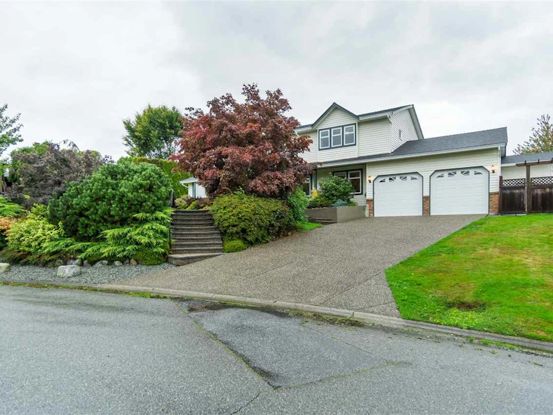 18955 Sunrise Avenue, Surrey BC V3S 7M5