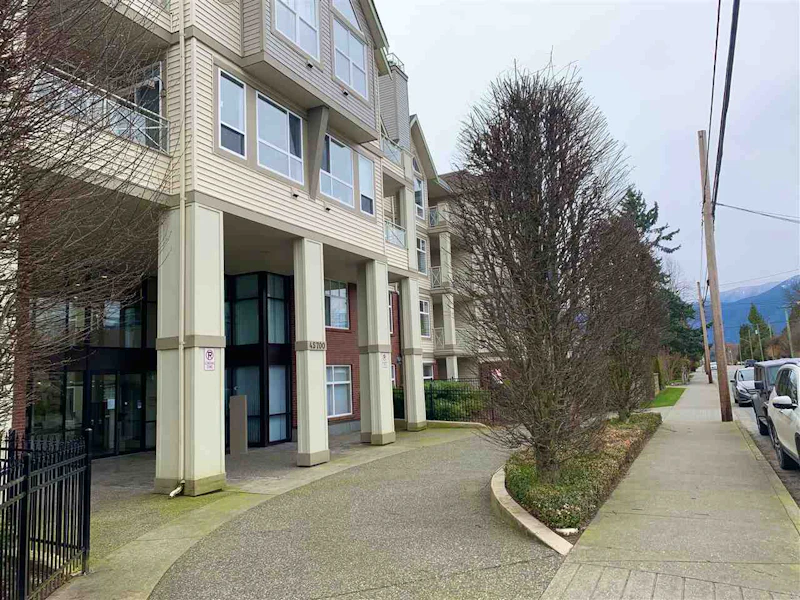 210 - 45700 Wellington Avenue, Chilliwack BC V2P 2E4