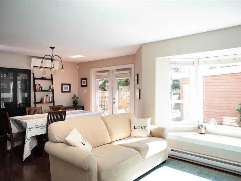 2869 W 17th Avenue, Vancouver BC V6L 3G1