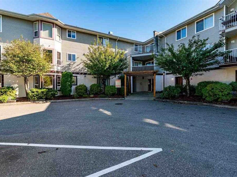213 - 45222 Watson Road, Chilliwack BC V2R 3J4